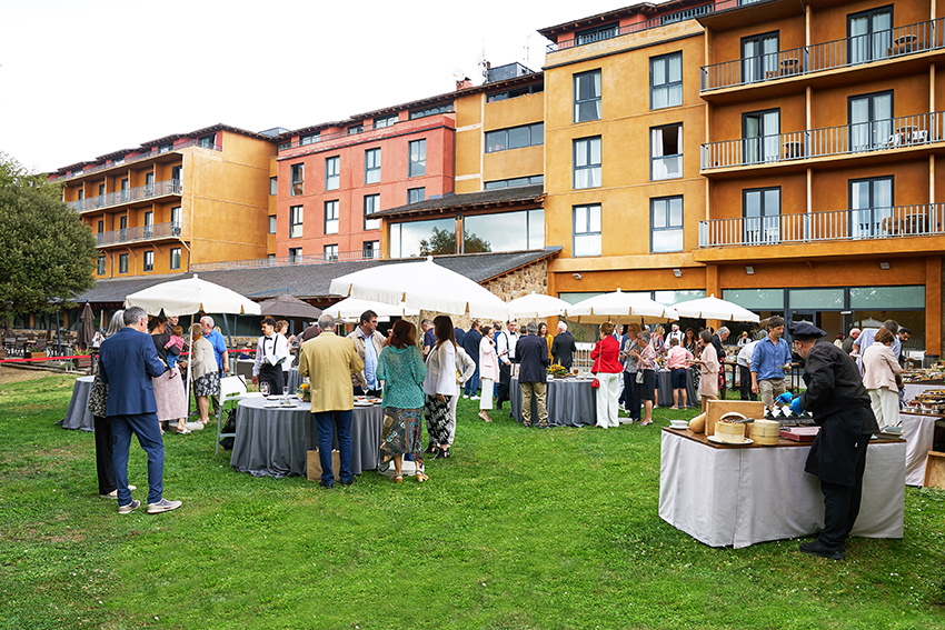 003_alta_montanya Terraza.jpg